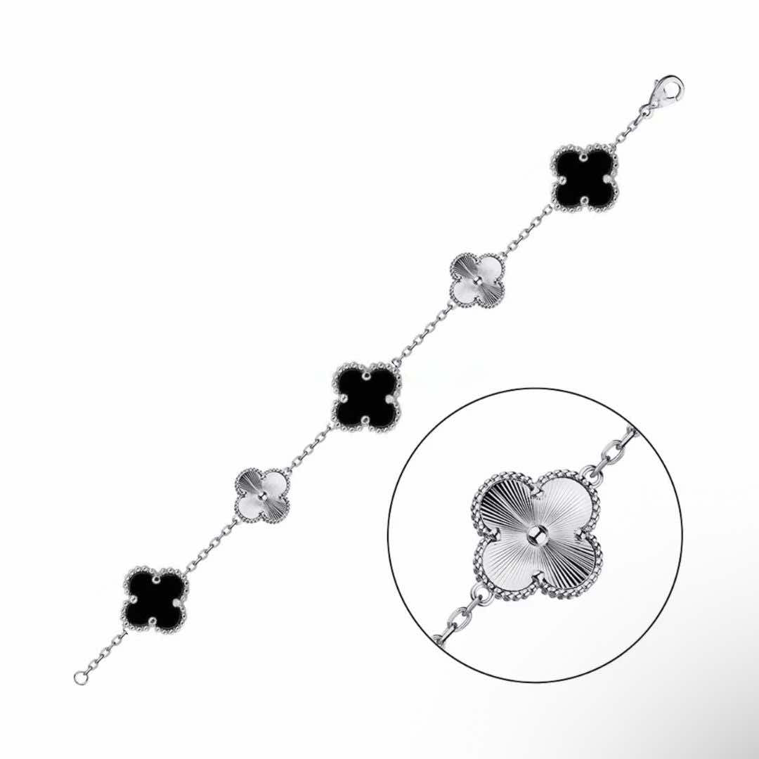 925 Sterling Silver Clover Bracelet with Onyx – SAPPHIRE