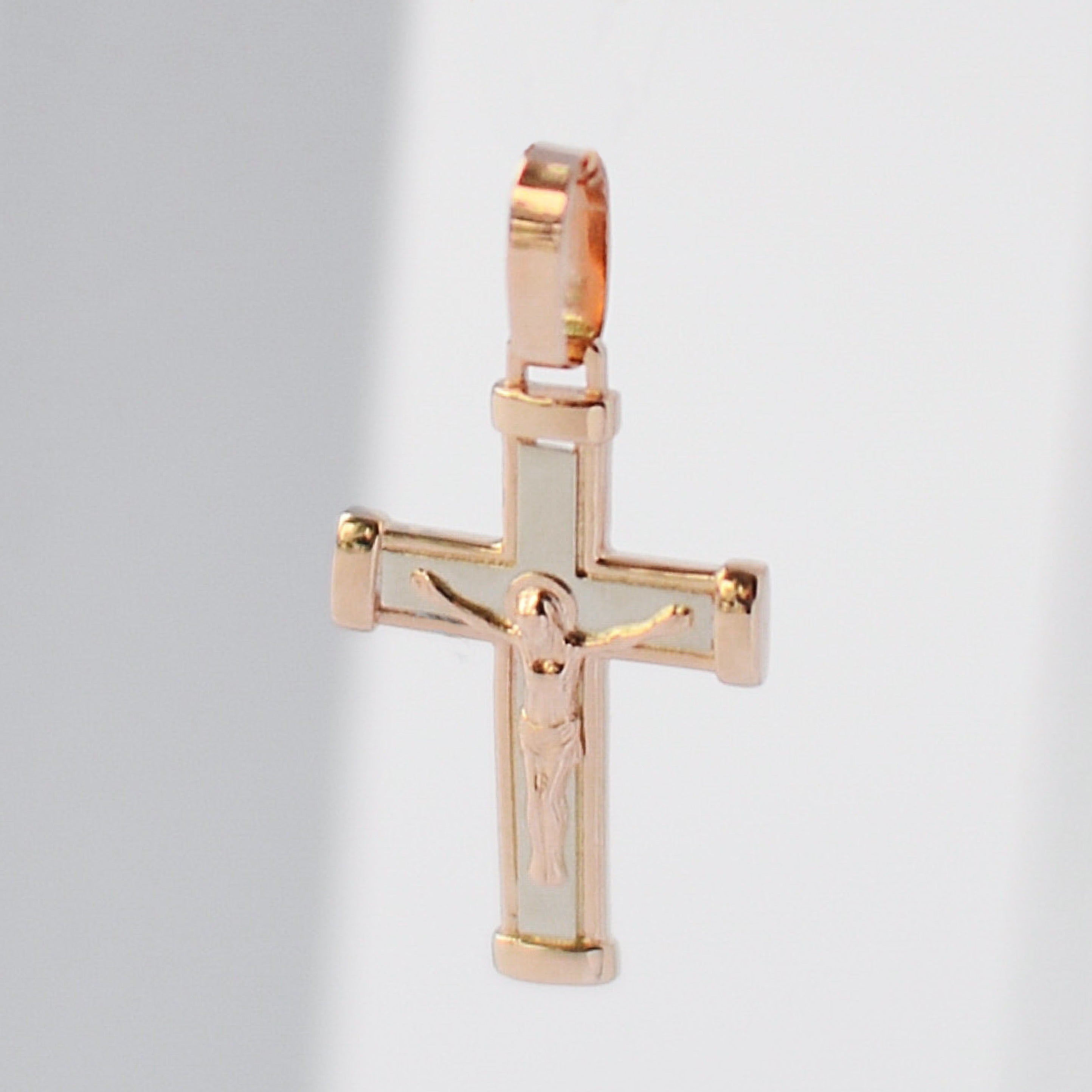 Rose deals gold crucifix