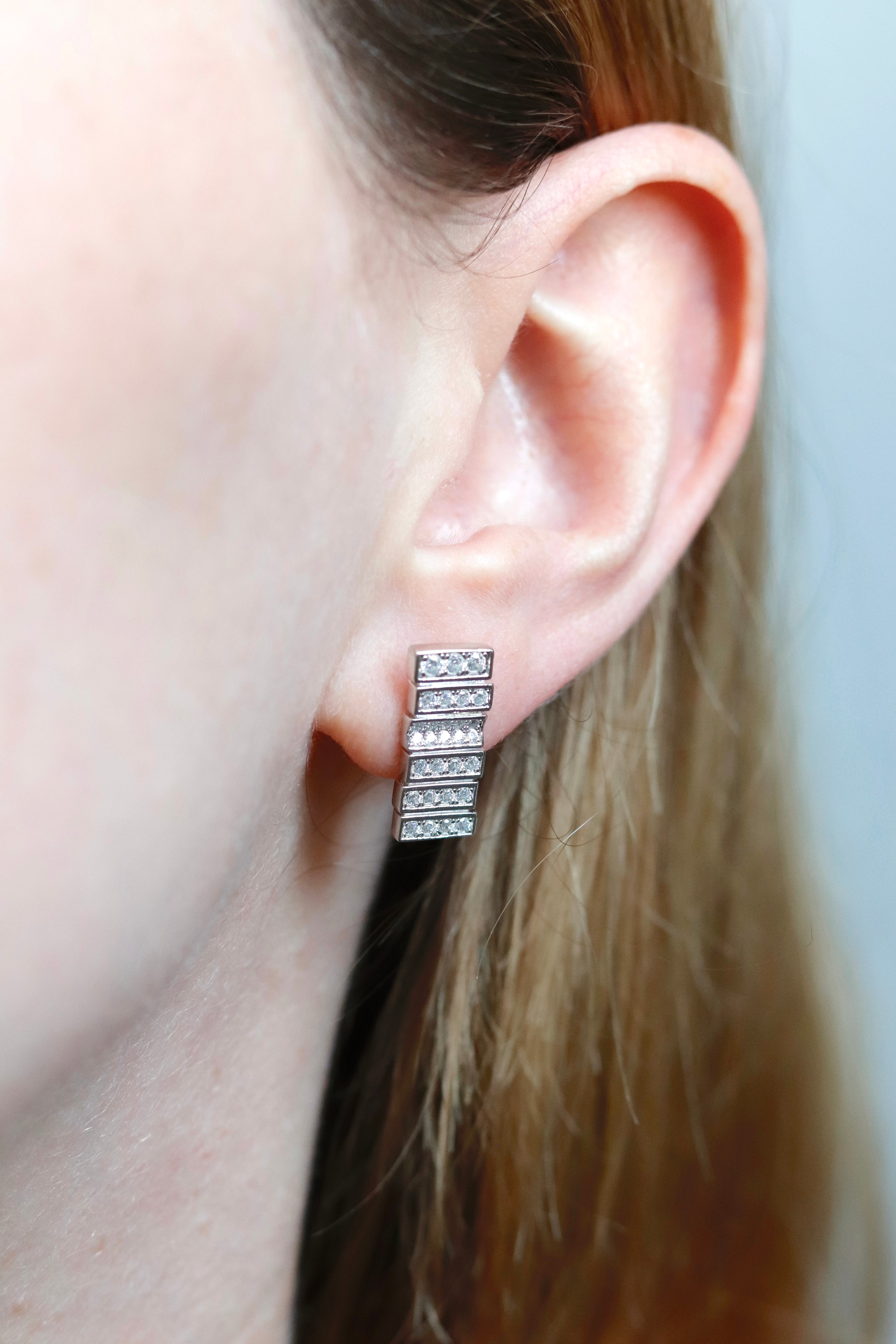 925 Sterling Silver Stud Earrings with Cubic Zirconia – Sapphire