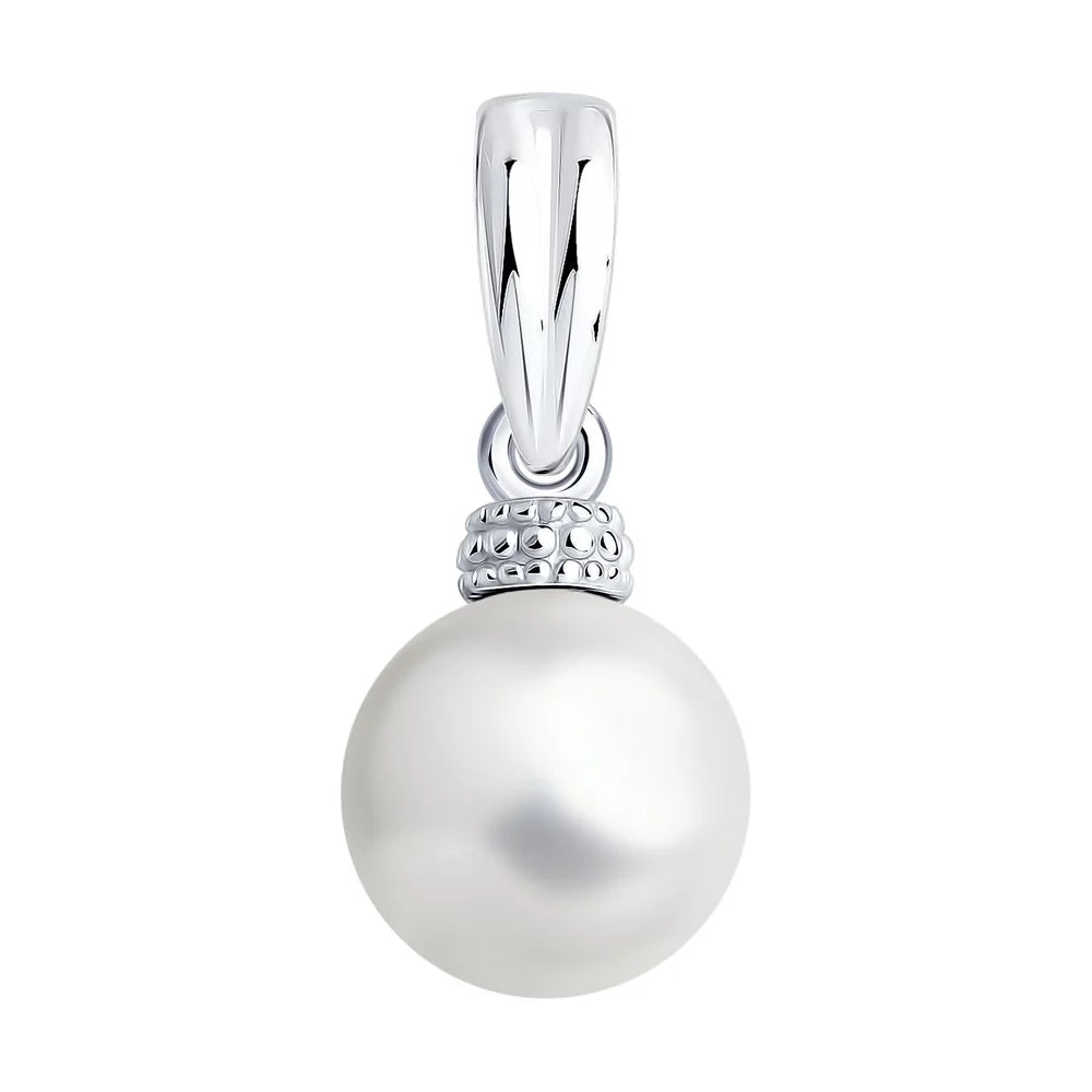 Pearl and clearance sapphire pendant